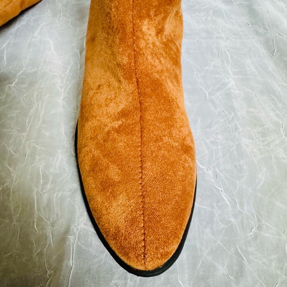 New w/o tags Suede Tan Knee-High Boots - Picture 4 of 4